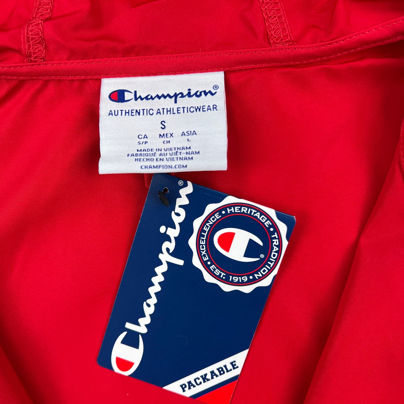 Champion Men Red Anorak US S Windbreaker jacket